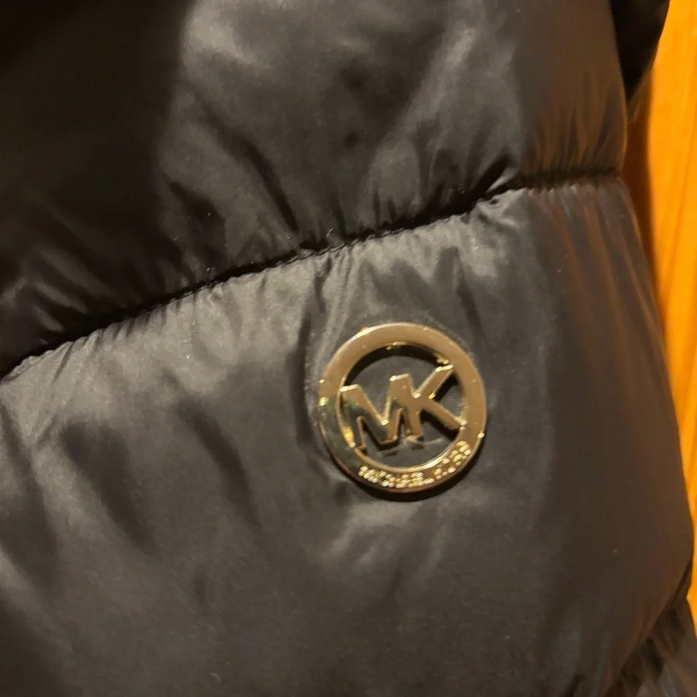 Michael Kors Black Quilted Insulated Jacket - Picture 7 of 8